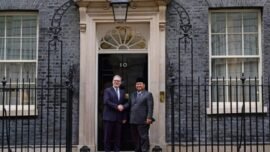 Presiden RI Prabowo Subianto melakukan pertemuan dengan Perdana Menteri (PM) Inggris, Keir Starmer di Kantor PM Inggris, London, Selasa (20/01/2026). (Foto: BPMI Setpres)