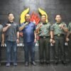 Foto bersama pengurus KONI Jawa Timur bersama jajaran Kodam/V Brawijaya (Foto: Hum/Dimas AP)