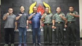 Foto bersama pengurus KONI Jawa Timur bersama jajaran Kodam/V Brawijaya (Foto: Hum/Dimas AP)