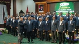 Pengukuhan Ketua Umum KONI Jawa Timur beserta jajaran pengurus masa bakti 2025-2029 di Gedung Negara Grahadi, Surabaya, Selasa (10/2/2026). (Foto: Ist/Dimas AP)