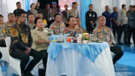 Kapolri Jenderal Listyo Sigit Prabowo di sela kegiatan pelepasan bantuan kemanusiaan Polri di Mapolda Sumatra Utara, Sabtu (14/2/2026) (Foto: Hum/Polri)