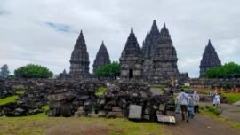 dok. Kompleks Candi Prambanan yang berlokasi di wilayah perbatasan Klaten-Sleman. (Foto: Dna/BI)