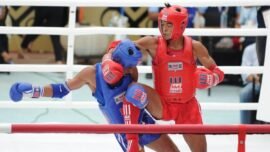 dok. Atlet Muaythai Jawa Timur, Abdul Rohman (merah), menang angka atas atlet Maluku di PON XX 2021 Papua. (Foto: KONI Jatim)