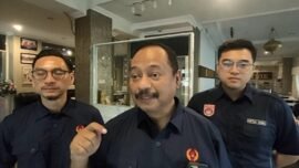 Ketua KONI Jawa Timur, M. Nabil (tengah). (Foto: Ist/Dimas AP)