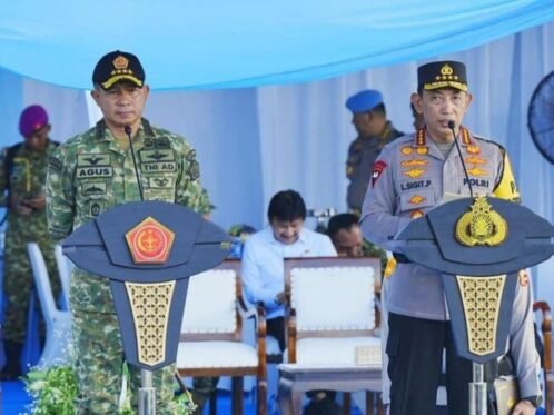 Kapolri Jenderal Listyo Sigit Prabowo bersama Panglima TNI Jenderal Agus Subiyanto memimpin Apel Gelar Pasukan Operasi Ketupat 2026 di Lapangan Silang Monas, Jakarta Pusat, Kamis (12/3/2026). (Foto: Divhum Polri)