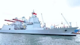 KRI Prabu Siliwangi-321 tiba di Indonesia dan disambut dalam upacara di Dermaga 107 Tanjung Priok, Jakarta, Kamis (26/3/2026). (Sumber Foto: Biro Infohan Setjen Kemhan)
