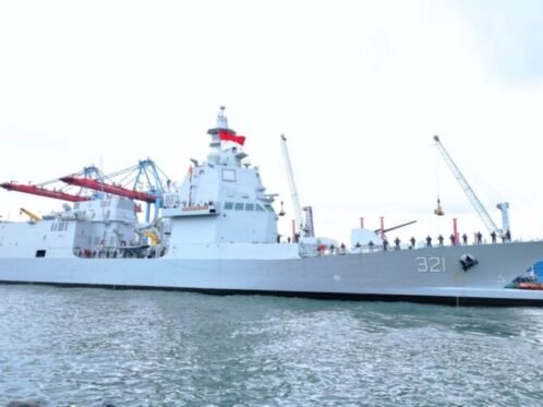 KRI Prabu Siliwangi-321 tiba di Indonesia dan disambut dalam upacara di Dermaga 107 Tanjung Priok, Jakarta, Kamis (26/3/2026). (Sumber Foto: Biro Infohan Setjen Kemhan)