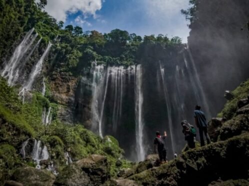 dok. Destinasi wisata Air Terjun Tumpak Sewu di Kabupaten Lumajang, Jawa Timur (Foto: Lumajang Tourism)