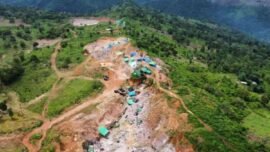 Ilustrasi: Petugas gabungan melaksanakan operasi penertiban tambang ilegal di kawasan Sekotong, Lombok Barat, Nusa Tenggara Barat (NTB), Kamis (30/10/2025) (Foto: dok. Gakkum Kehutanan)