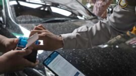 Ilustrasi: Pembayaran parkir digital atau non-tunai di Kota Surabaya, Jawa Timur (Foto: dok. Pemkot Surabaya)