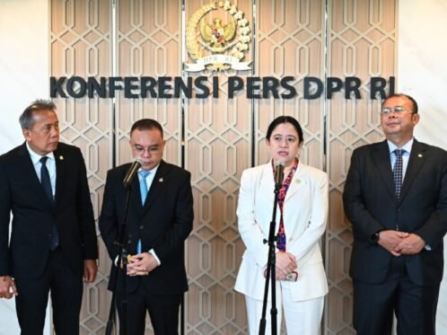 Ketua DPR RI, Puan Maharani, saat memberikan keterangan pers usai Rapat Paripurna di Nusantara I, Senayan, Jakarta, Selasa (21/4/2026). (Sumber Foto: DPR RI)