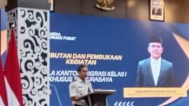 Kepala Kantor Imigrasi Kelas I Khusus TPI Surabaya, Agus Winarto.