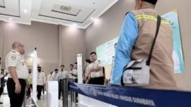Layanan corridor gate Imigrasi di Asrama Haji Sukolilo, Surabaya, Jawa Timur. (Foto: Imigrasi/Ist)