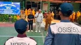 Wali Kota Bandung Muhammad Farhan, saat meninjau MPLS di SMPN 10 Kota Bandung, Jawa Barat, Senin (13/7/2026). (Foto: Pemkot Bandung)