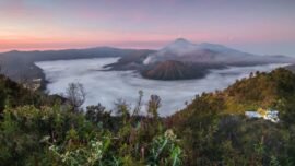 Ilustrasi: Gunung Bromo di Provinsi Jawa Timur. (Sumber Foto: Kemenpar)