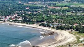 Ilustrasi: Pantai Pauh di Kota Pariaman, Sumatra Barat (Foto: dok/Pemkot Pariaman)