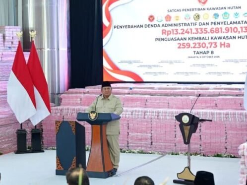 Presiden Prabowo Subianto menyampaikan sambutan di Kompleks Kejaksaan Agung Republik Indonesia, Jakarta, Selasa (6/10/2026). (Foto: dok. BPMI Setpres)