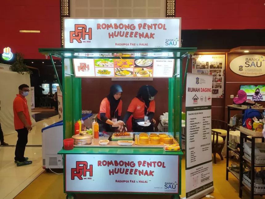 Rombong Pentol Huenak program RPH Surabaya untuk Masyarakat Berpenghasilan Rendah (MBR) | dok/photo: Ist/Bicara Indonesia