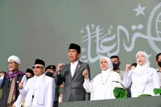 Presiden Joko Widodo saat menghadiri resepsi puncak satu abad Nahdlatul Ulama di Gelora Delta Sidoarjo, Jawa Timur, Selasa (7/2/2023) | dok/foto: BPMI Setpres