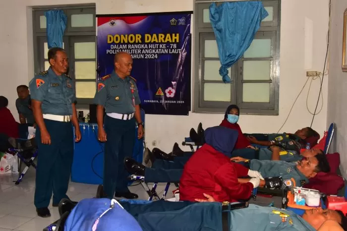Kegiatan bakti sosial donor darah di Gedung Pom Koarmada II, Surabaya, Selasa (23/1/2024) | dok/foto: Dispen Koarmada II