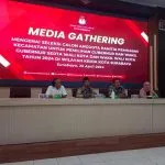 Media gathering KPU Kota Surabaya, Kamis (25/4/2024) | dok/foto: Dwd/Bicaraindonesia.id