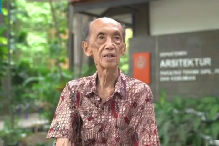 Prof Dr Ir Johan Silas, Profesor Emeritus dari Departemen Arsitektur ITS yang juga seorang pakar perkotaan